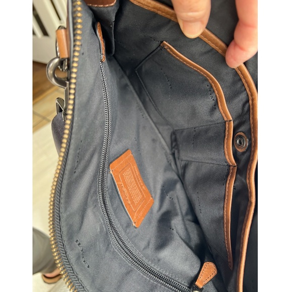 COACH Manhattan Convertible Slim Messenger Bag in Brown - Picture 15 of 16